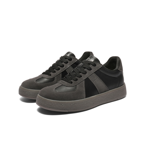 百丽潮搭休闲小白鞋男鞋2025冬新复古运动德训鞋撞色板鞋A2223DM5