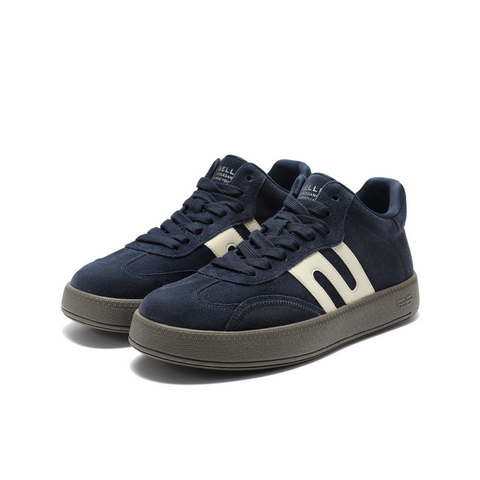 百丽高帮休闲板鞋男2025新款冬季商场同款复古撞色德训鞋8WX01DD5