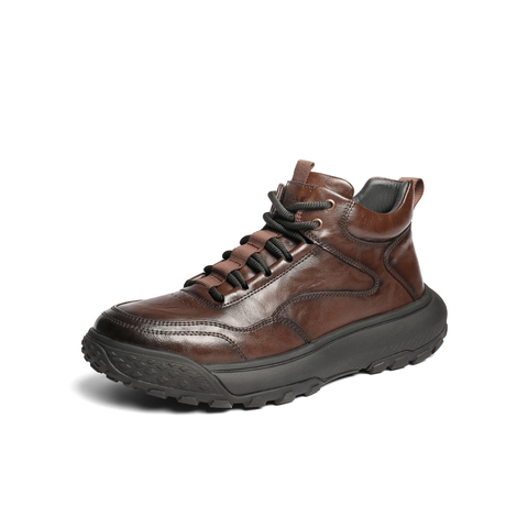 百丽高帮休闲运动鞋男2025新款冬季商场同款厚底户外短靴8YC01DD5