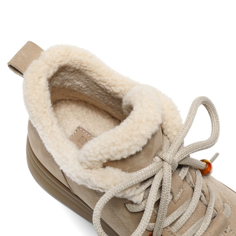 百丽复古可爱大头休闲靴女2025冬新商场同款真皮厚底短靴E5D2DDD5