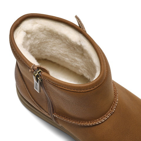 百丽复古鞋头擦色雪地靴女2025冬新商场同款舒适保暖短靴E5K1DDD5