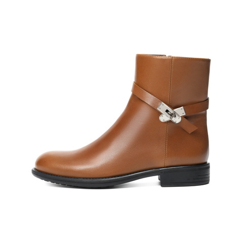 百丽时尚搭扣时装靴女2025冬新真皮舒适低跟百搭短靴B2819DD5