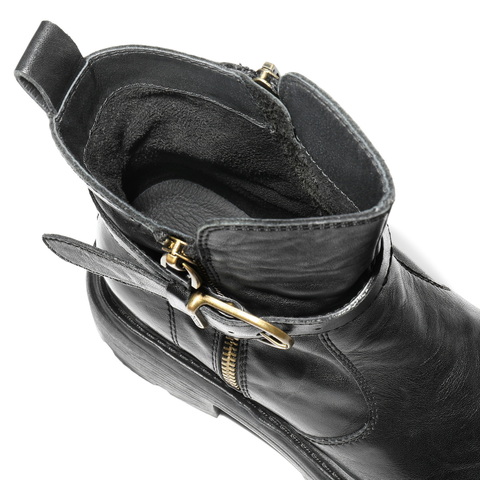 百丽潮酷皮带扣时装靴女2025冬新商场同款真皮厚底短靴F2P1DDZ5