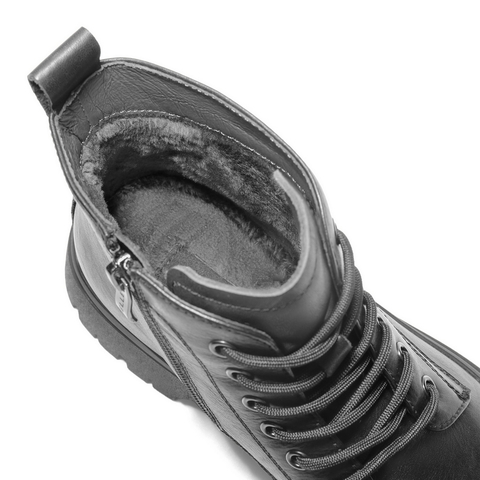 百丽潮搭休闲靴男2025冬新商场同款牛皮革褶皱马丁靴加绒8CQ01DD5