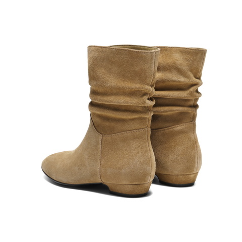 百丽简约复古显瘦时装靴女2025冬新绒面显瘦堆堆靴B2964DZ5