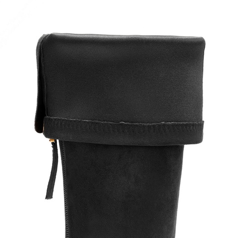 百丽复古简约弹力靴女2025冬新气质方头显瘦弹力高靴B2923DG5