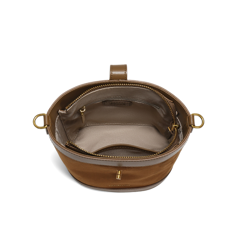 百丽包包女2025冬季新款复古休闲质感单肩斜挎水桶包JY216AX5