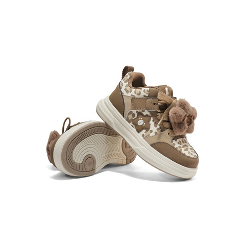 百丽撞色星星板鞋女童2025冬新商场同款舒适休闲鞋25670D85