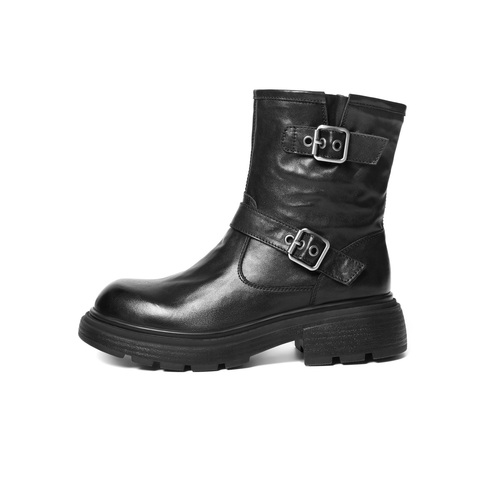 百丽复古抓皱马丁靴女2025冬新质感真皮时尚皮带扣短靴B2959DD5