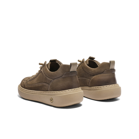 百丽时尚休闲板鞋男2025新款冬商场同款牛皮革套脚工装鞋8YE01DM5