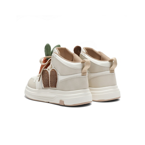 百丽撞色高帮板鞋女童2025冬新商场同款卡通饰扣休闲鞋V5118D85