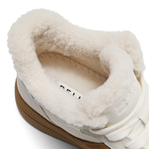 百丽加绒保暖高帮板鞋女2025冬新商场同款厚底增高休闲鞋E5T1DDD5