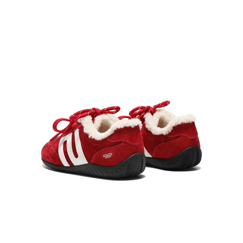 百丽跑道阿甘德训鞋童鞋2025冬新商场同款薄底休闲鞋SMG37D85