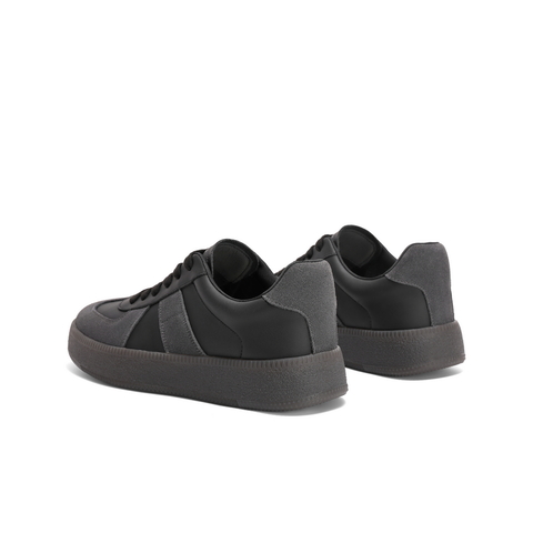 百丽潮搭休闲小白鞋男鞋2026春新复古运动德训鞋撞色板鞋A1703AM6