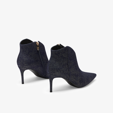 73hours女鞋女同事2023冬季新品尖头细跟纯色时装靴