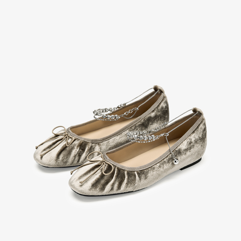 73hours女鞋秀场笔记2025秋季新品圆头平底纯色平跟单鞋