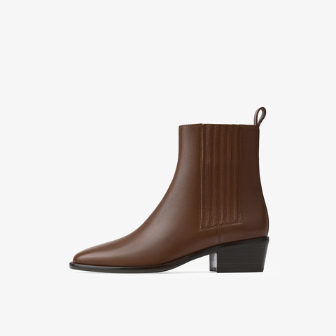 73hours女鞋复古手册2025冬季新品尖头方跟纯色时装靴