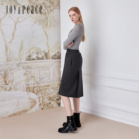 真美诗2024冬季新款金属花扣舒适圆头运动风弹力靴女YYM23DZ4