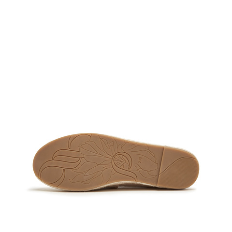 真美诗2025春季新款软糯羊绒草编围底树脂饰扣渔夫鞋女96838AA5