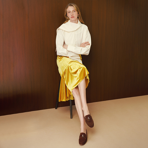 真美诗2025年秋季新款经典原创树脂吊坠扣羊绒乐福鞋女Y1M01CA5