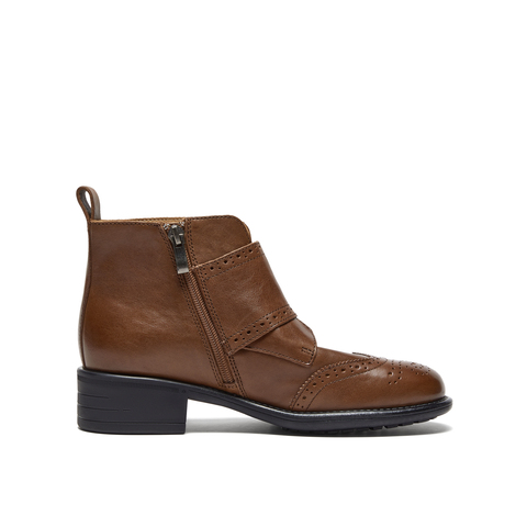 真美诗2025年冬季新款软糯舒适牛皮革布洛克时装靴97101DD5