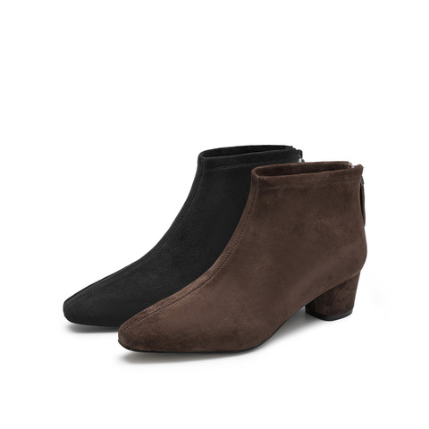 真美诗2025冬季新款复古羊绒秀气方头粗跟时装靴女69750DD5