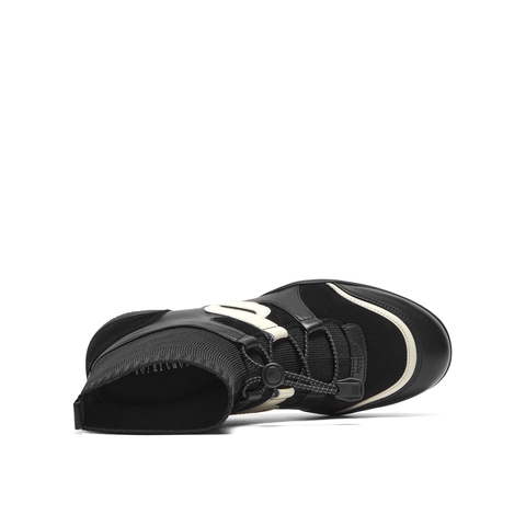 真美诗2025年冬季新款简约黑白撞色舒适运动靴YEC26DZ5