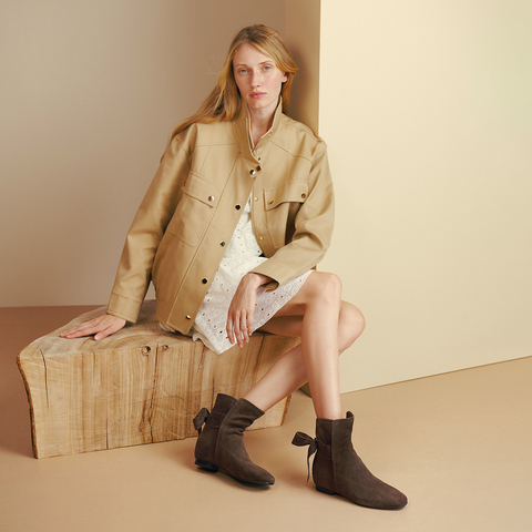 真美诗2025年秋季新款舒适细腻蝴蝶结羊皮革时装靴1A01ADZ5