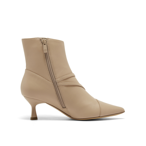 真美诗2025年秋季新款柔软舒适羊皮革优雅时装靴YVA49DD5