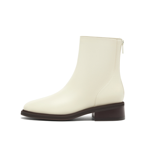 真美诗2025年冬季新款干净简约舒适圆头纯色羊皮革时装靴R71B2DZ5