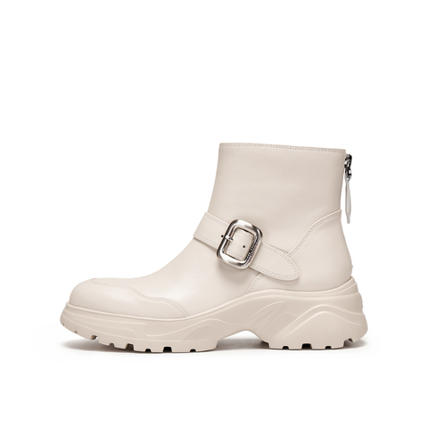 真美诗2025年冬季新款轻盈挺阔甜酷牛皮厚底时装靴YYM82DD5