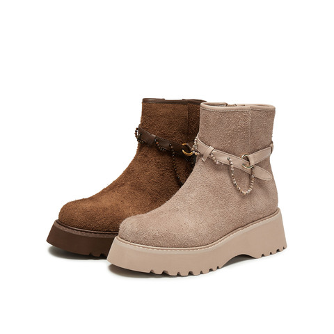 真美诗2025年冬季新款精致小众复古珠链波嬉风时装靴YYM80DZ5