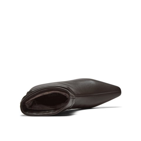 真美诗2025年冬季新款自然堆褶随性潇洒牛皮革尖头时装靴26683DZ5