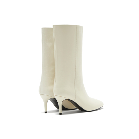 真美诗2025年冬季新款利落帅气中性感牛皮革纯色时装靴26882DS5