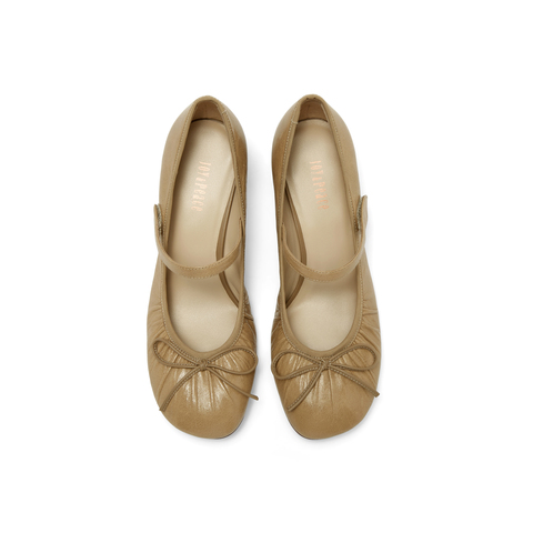 真美诗2026年春季新款精致优雅微抓褶舒适羊皮芭蕾舞鞋85Z35AQ6