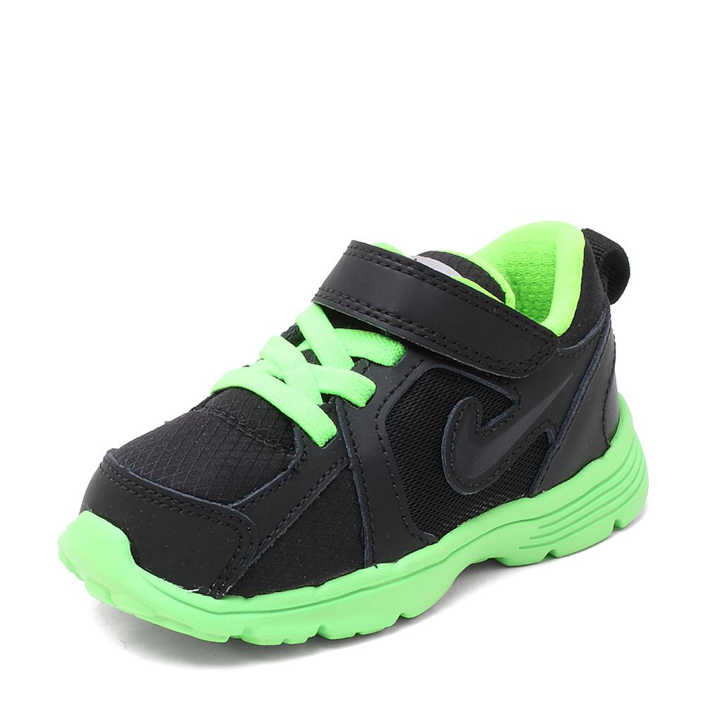 nike耐克童鞋冬季黑色合成革男婴童跑步鞋525592005