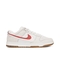 nike耐克2022女子W NIKE DUNK LOW SE休闲DO9457-100