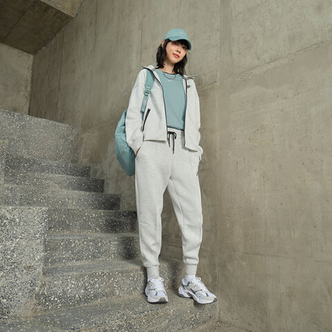 NIKE耐克2025女子W NSW TCH FLC WR FZ HDY针织连帽外套FB8339-013