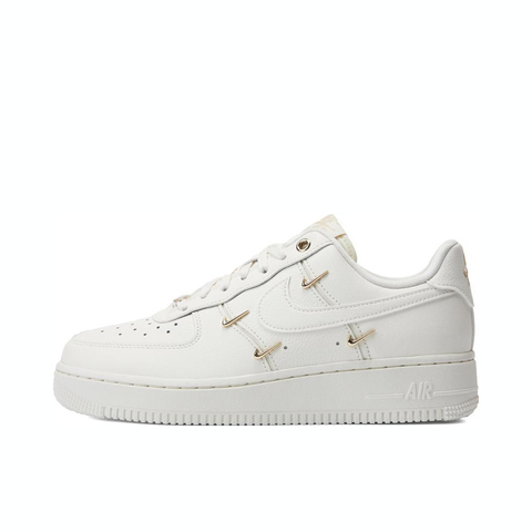 NIKE耐克2024女子WMNS AIR FORCE 1 07 LX休闲鞋FV3654-111