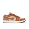 NIKE耐克2024女子WMNS AIR JORDAN 1 LOW SE篮球鞋FJ3453-200