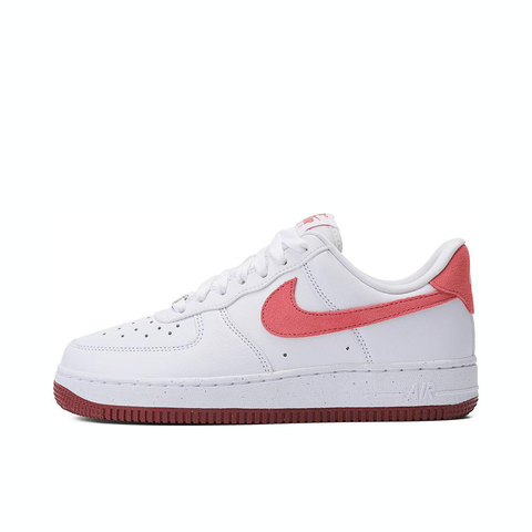 NIKE耐克2024女子W AIR FORCE 1  07板鞋/复刻鞋FQ7626-100