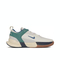 NIKE耐克2024大童NIKE KIDS CROSSCOURT (GS)儿童休闲鞋HM3715-131