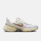 NIKE耐克2025女子W NIKE V2K RUN休闲FD0736-112