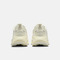 NIKE耐克2025女子W NIKE VOMERO 18跑步HM6804-110