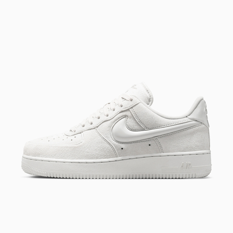 NIKE耐克2025女子W AIR FORCE 1 '07休闲HV4406-001
