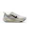 NIKE耐克2025女子W NIKE VOMERO 18跑步HM6804-101