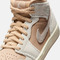 JordanJordan2025女子WMNS AIR JORDAN 1 MID SE乔丹HV4269-200