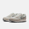 NIKE耐克2026女子WMNS NIKE MD RUNNER 2休闲749869-108
