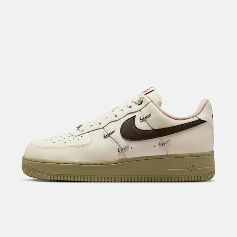 NIKE耐克2026女子WMNS AIR FORCE 1 '07 LX休闲IQ9802-022