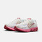 NIKE耐克2026女子W NIKE ZOOM VOMERO 5休闲FJ2028-108